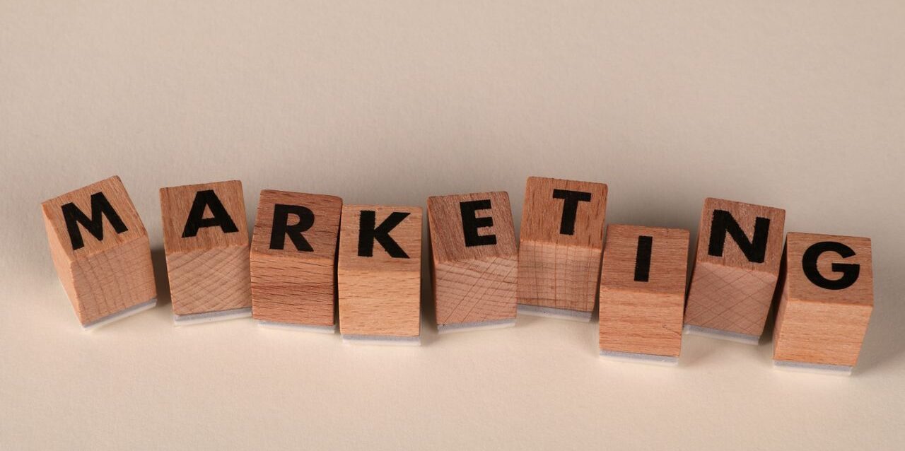 pexels-ann-h-45017-32417522 Affiliate Marketing Tools